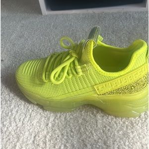 Steve Madden green sneaker